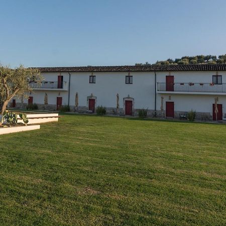 Agriturismo Di Serragiumenta Альтомонте Экстерьер фото