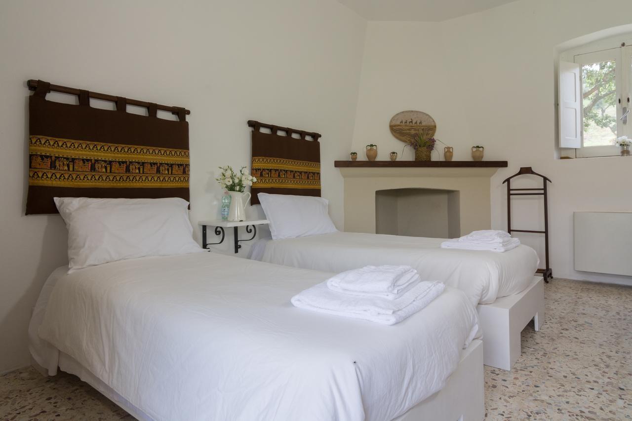 Agriturismo Di Serragiumenta Альтомонте Экстерьер фото