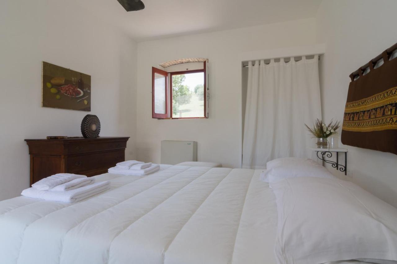 Agriturismo Di Serragiumenta Альтомонте Экстерьер фото